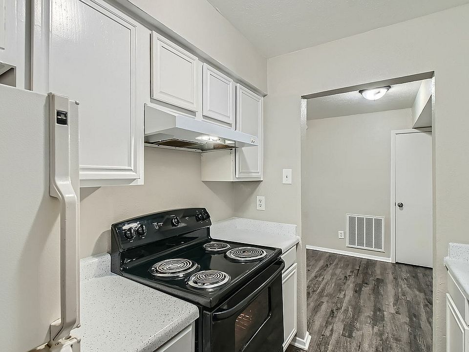3505 Fawn Valley Dr Unit 2068 - Web Quality - 007 - 09 Kitchen