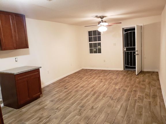 2nd image of 4434 Dale St