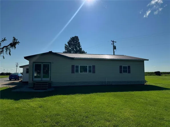 501 N Main St, Metcalf, IL 61940