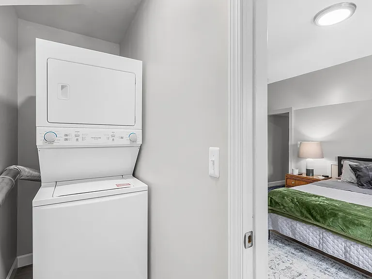 278 Euclid St #3 — Photo 16