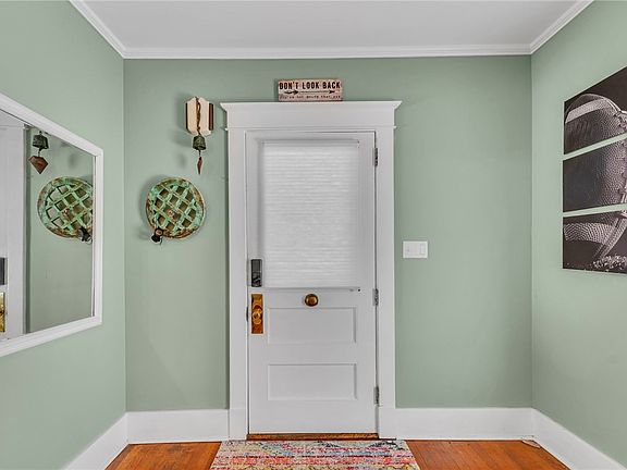 5th image of 21 Pine Blvd