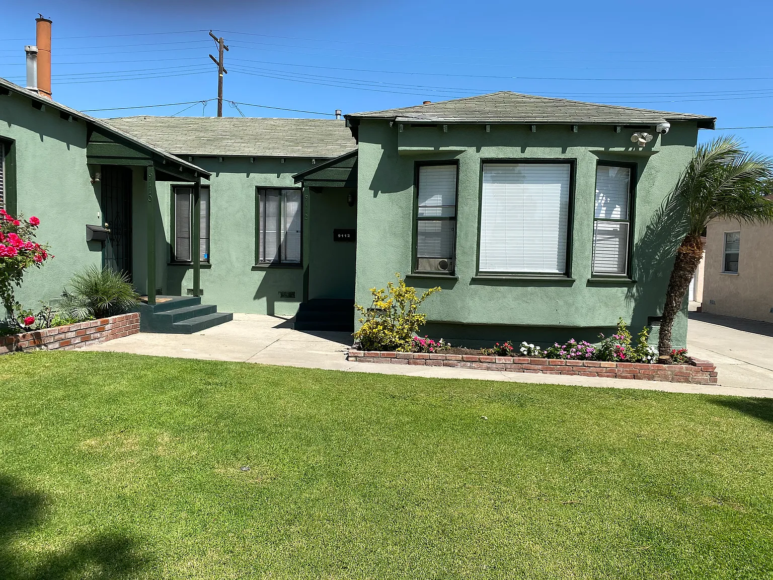 3 bed, 988 sqft, $2,700 — Photo 2