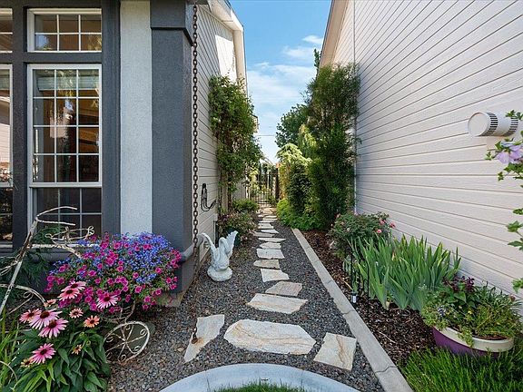 4th image of 6838 E Greens Dr