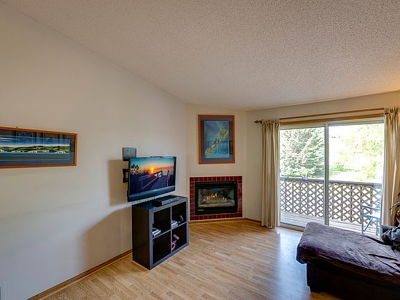 3rd image of 14005 44th Pl N APT 4