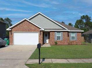 47 Whisperwood Ln, Ocean Springs, MS 39564