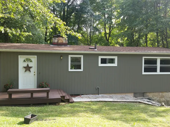 98 Winthrop Dr, Akron, OH 44319