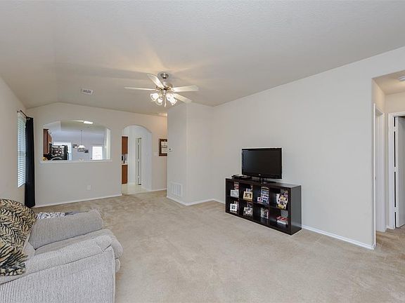4th image of 3605 San Lucas Ln