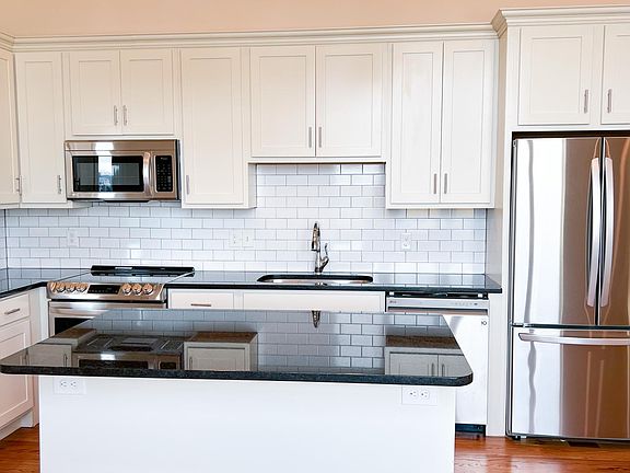 5th image of 112 E 5th Ave #308