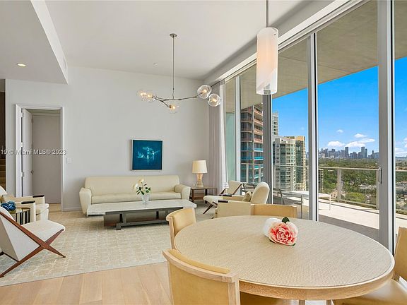 4th image of 2675 S Bayshore Dr Unit 1603S