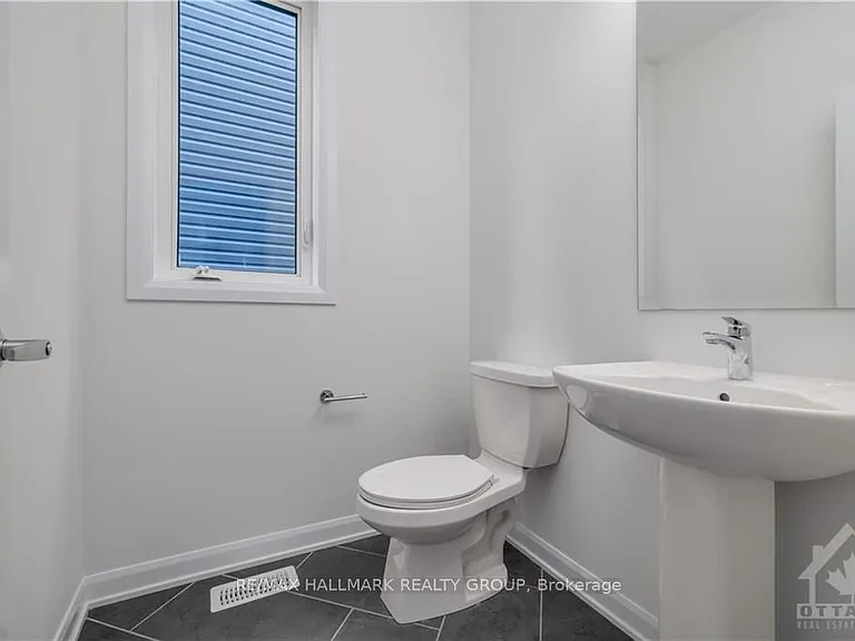 177 Lynn Coulter St — Photo 13