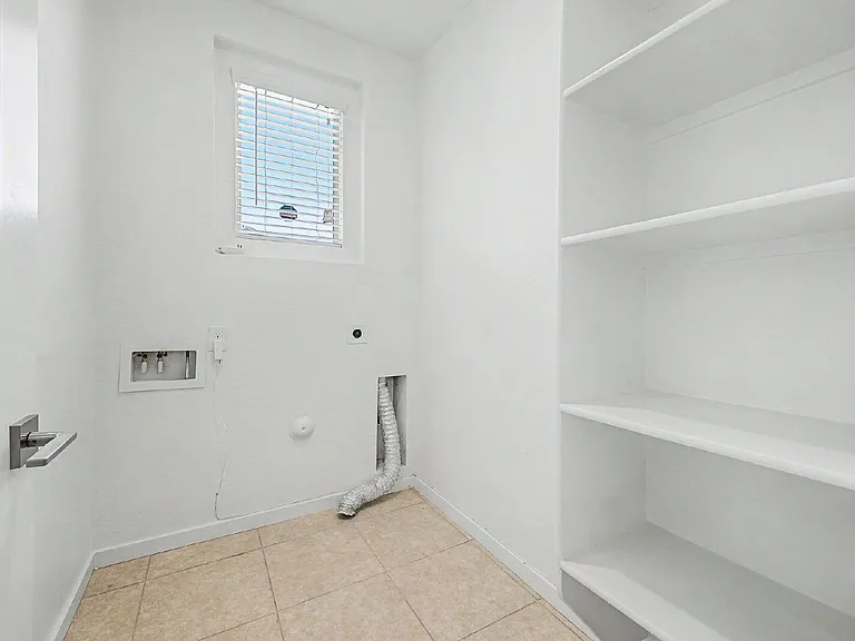 14155 W Georgia Dr — Photo 25