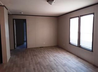 410 Sterling St E, Justice, IL 60458