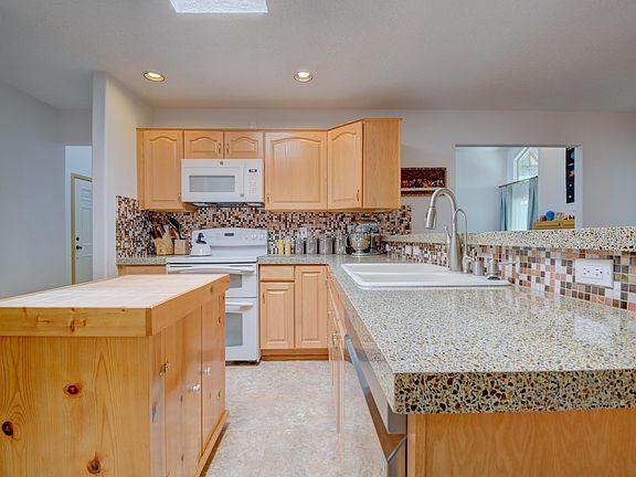 4th image of 6115 Tallsman Dr NW