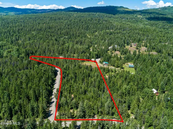 306 Pinewood Ln, Cocolalla, ID 83813