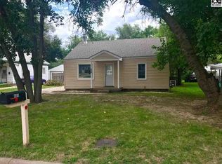 409 W 24th Ave, Hutchinson, KS 67502