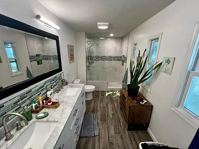 Building Photo - 309 Crocus Ct