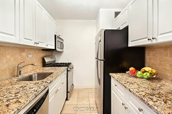 Sold by Town Residential | media 3