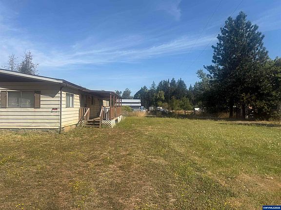 4th image of 40115 Mountain Home Dr