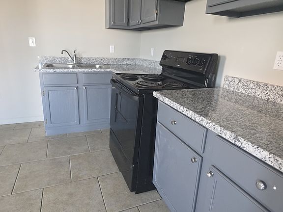 4th image of 2819 Daniel Dr #2819