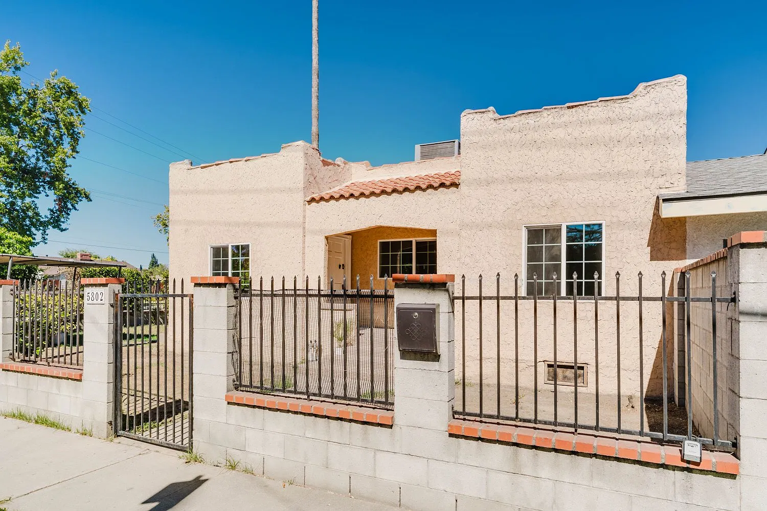 2 bed, 1100 sqft, $3,500 — Photo 3