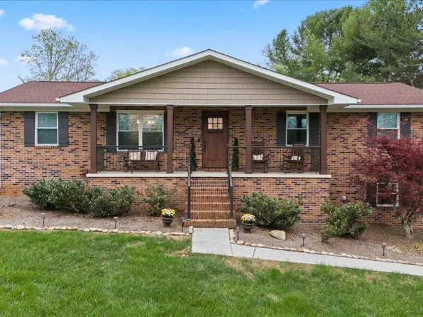 2404 Cunningham Rd, Knoxville, TN 37918