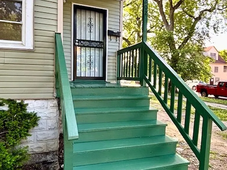 7202 S Marshfield Ave — Photo 44