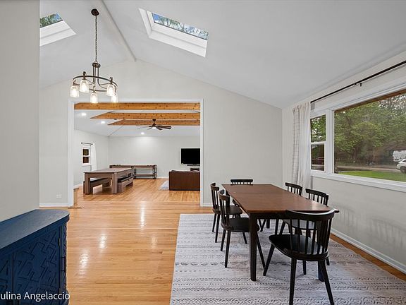 5th image of 1011 W Wildwood Dr