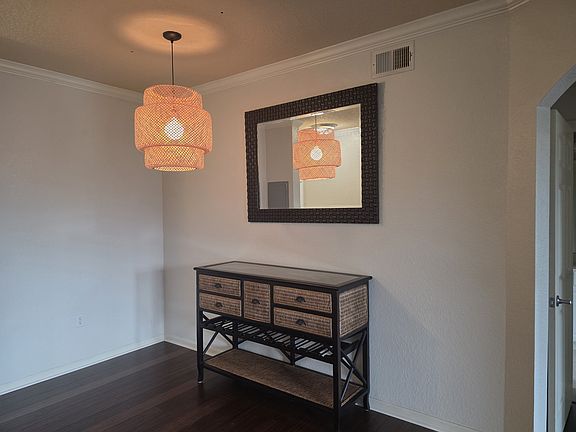 4th image of 8539 Gate Pkwy W Unit 9301