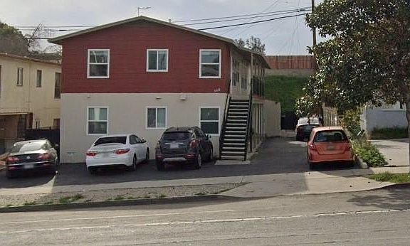 2nd image of 3625 S Sepulveda Blvd APT D