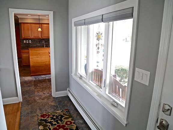 3rd image of 51 Ash Ln