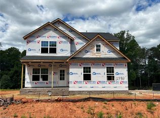 5113 Logos Dr #27, Stokesdale, NC 27357