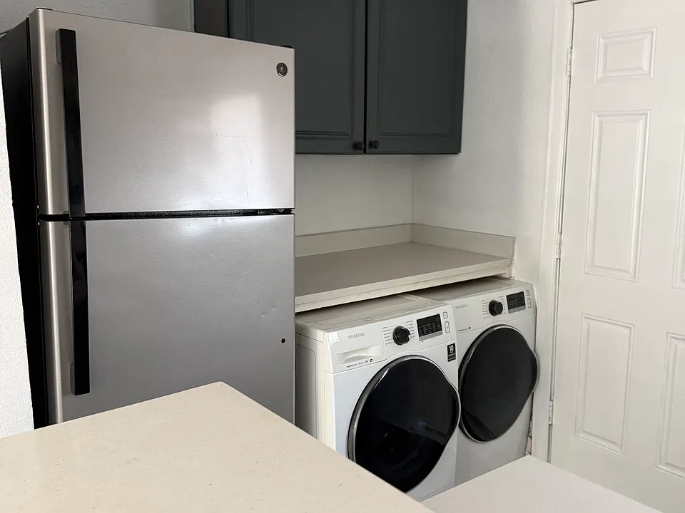 345 S Utica St #345
