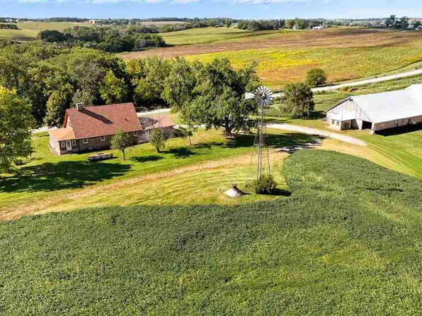 1470 520th St SW, Kalona, IA 52247