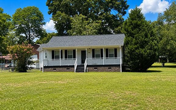 2nd image of 1120 Dove Ln