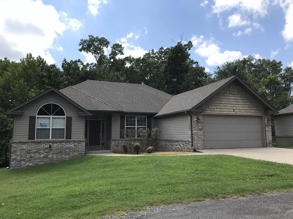 1st image of 8 Meyer Ln
