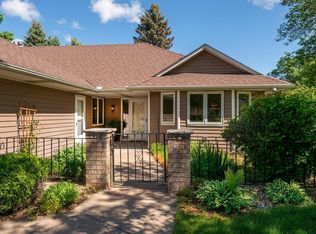 1079 Serene Ct, Shoreview, MN 55126