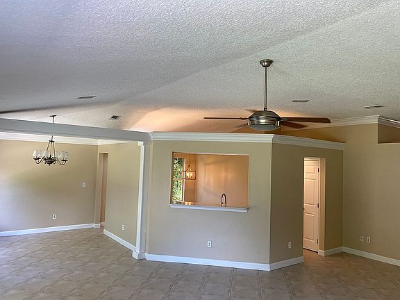 5th image of 2131 El Lago Way