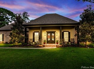 446 Oakwood Trace Ct, Shreveport, LA 71106