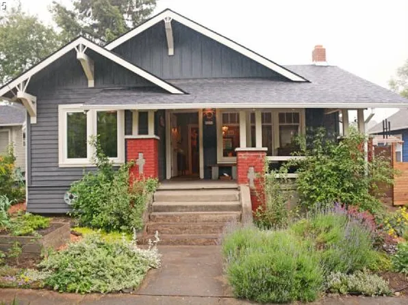 1235 SE Reynolds St #A, Portland, OR 97202