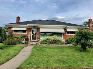3453 Syckelmoore St, Trenton, MI 48183
