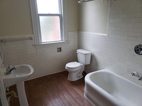 4th image of 1023 Isadore St APT B