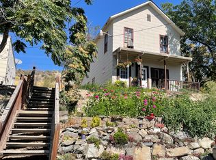 826 E Chelan Ave #A, Chelan, WA 98816