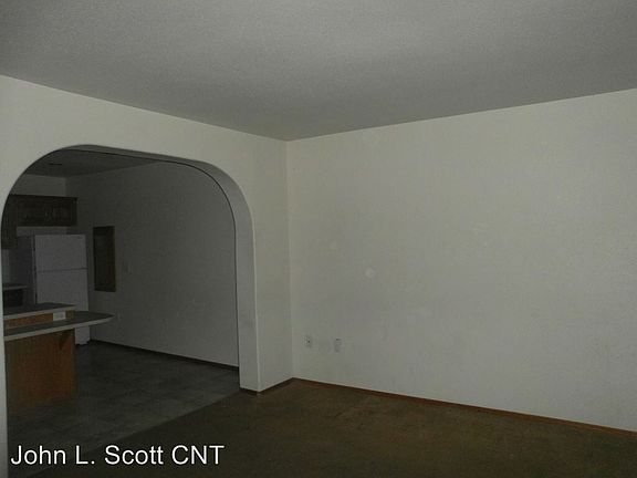 2nd image of 1914 Ahlers Ave APT 2