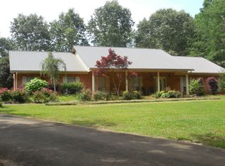 947 Highway 12 E, Kosciusko, MS 39090