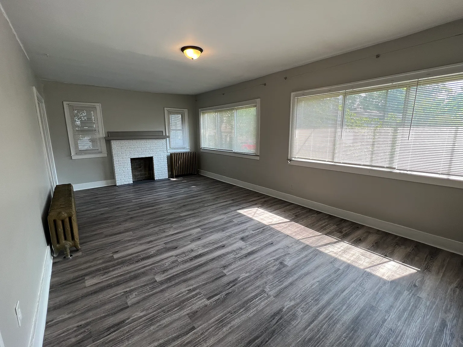 1 bed, 600 sqft, $1,300 — Photo 2