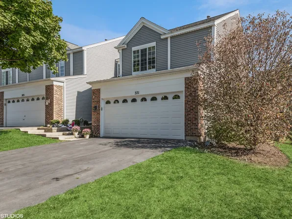 371 Snow Drift Ct, Bartlett, IL 60103