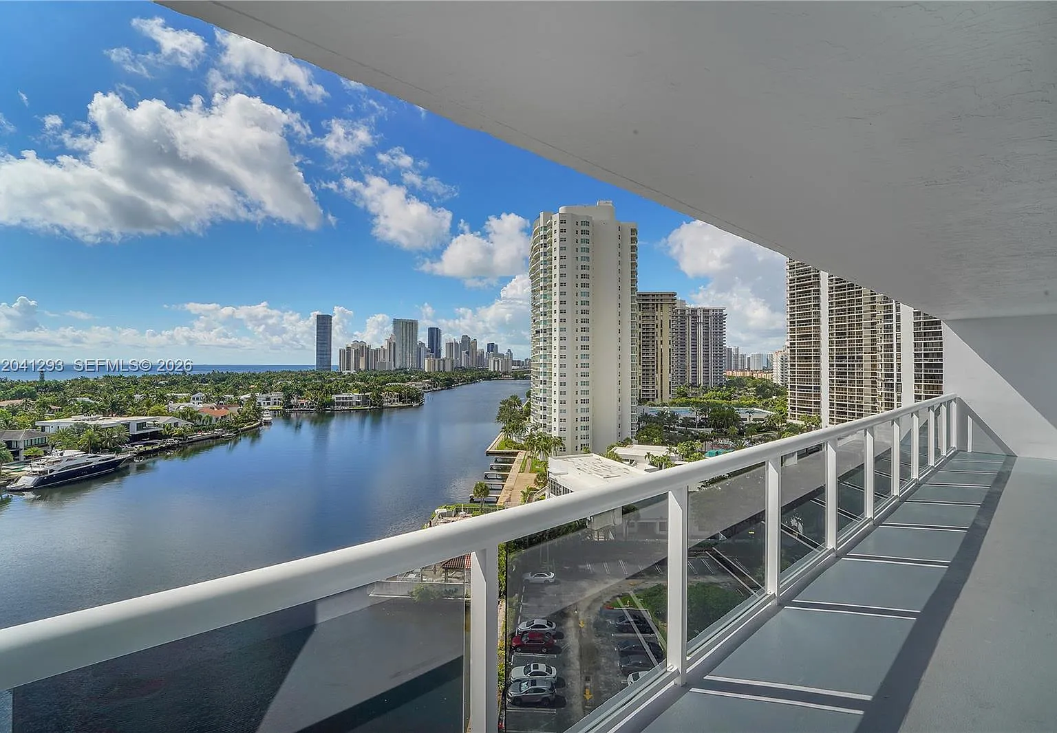 Waterview Condo — Photo 4