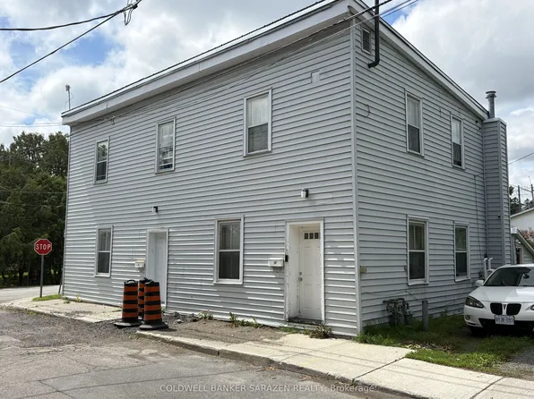 19 & 21 Rock Ln E, Arnprior, ON K7S 2C3