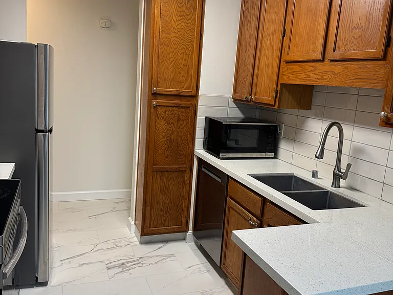 1241 Homestead Ave #228 — Photo 4