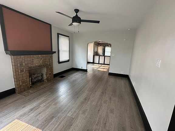 4th image of 1914 Garden Ln